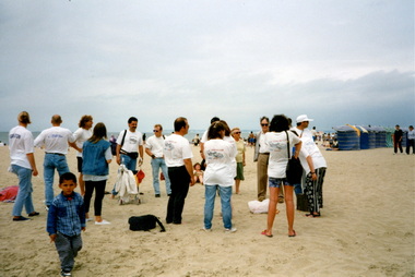 Am Sandstrand
Sur la plage de sable
On the sandy beach